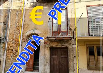 Einfamilienhaus zu Verkauf in Naro