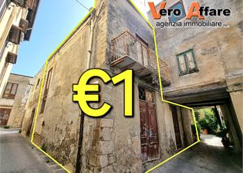 Einfamilienhaus zu Verkauf in Campofranco