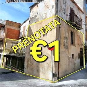 3+ bedroom apartment for Sale in Campofranco