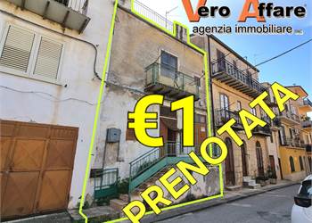 Einfamilienhaus zu Verkauf in Campofranco