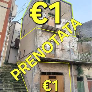 4 o più locali In Vendita a Sutera