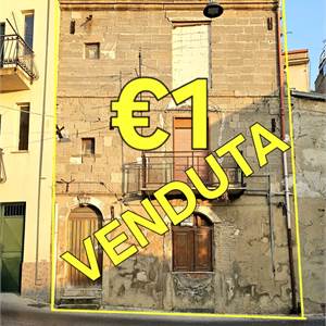 Casa singola In Vendita a Campofranco