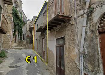 Einfamilienhaus zu Verkauf in Casteltermini