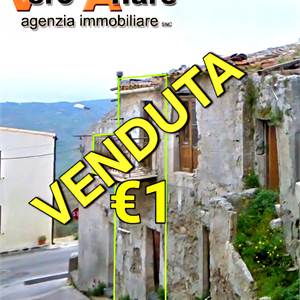 Casa singola In Vendita a Sutera