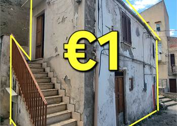 Einfamilienhaus zu Verkauf in Campofranco