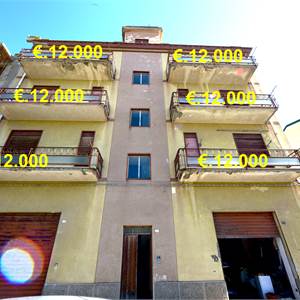 3 locali In Vendita a Campofranco