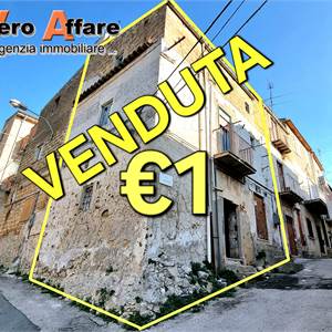 Einfamilienhaus zu Verkauf in Grotte