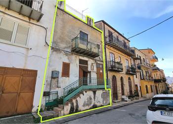 AFFITTASI RESIDENZIALE PORZIONE DI CASA