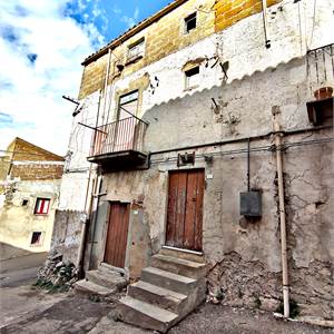 Maison (indépendente) Dans Louer à Grotte