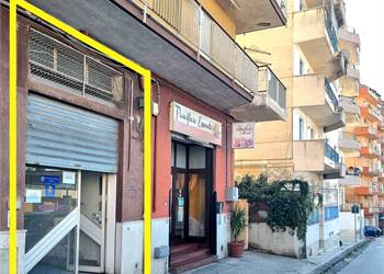 Ufficio in vendita in via Esseneto n. 61, Agrigento — categoria catastale A/10.
